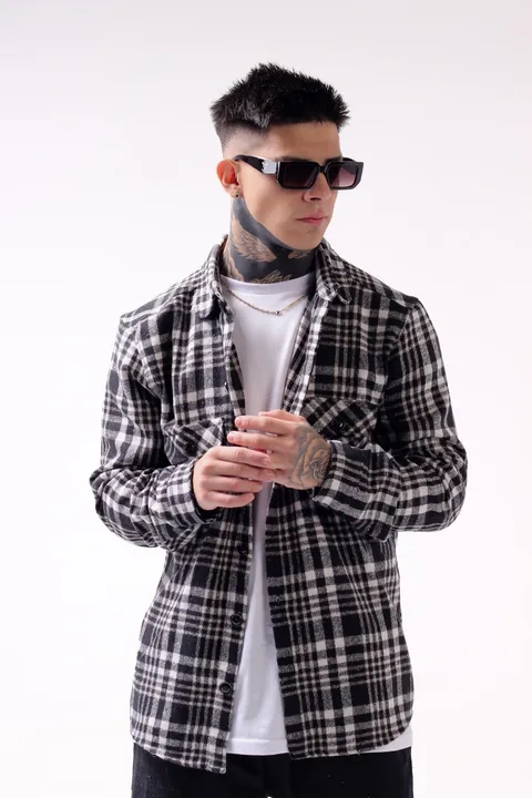Camisaco Model, vista 3
