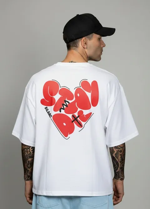 Remera Boxy Stay Die, vista 1