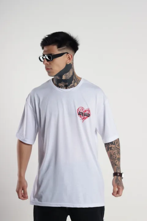 Remera Over Love Language, vista 2