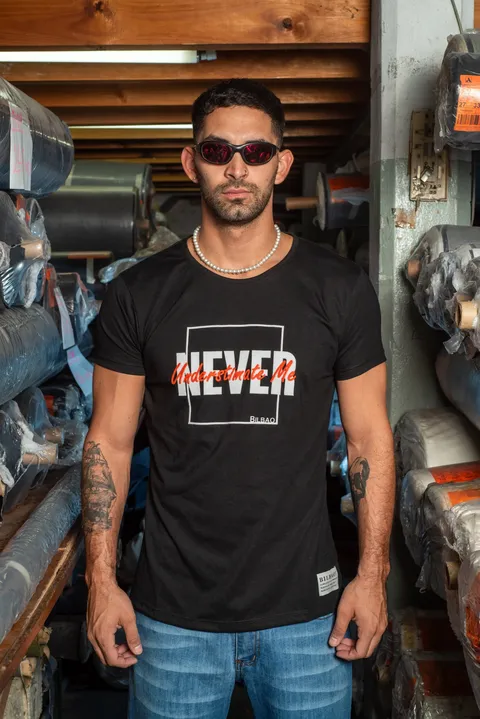 Remera Slim Never, vista 2